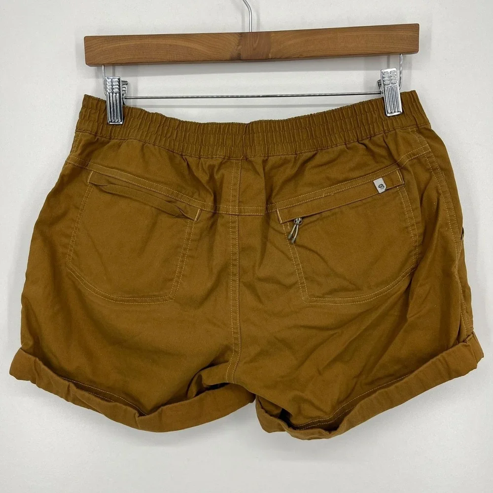 Mountain Hardwear Shorts Women's Size 2 Beige Cuffed‎ Pockets Outdoors Hiking